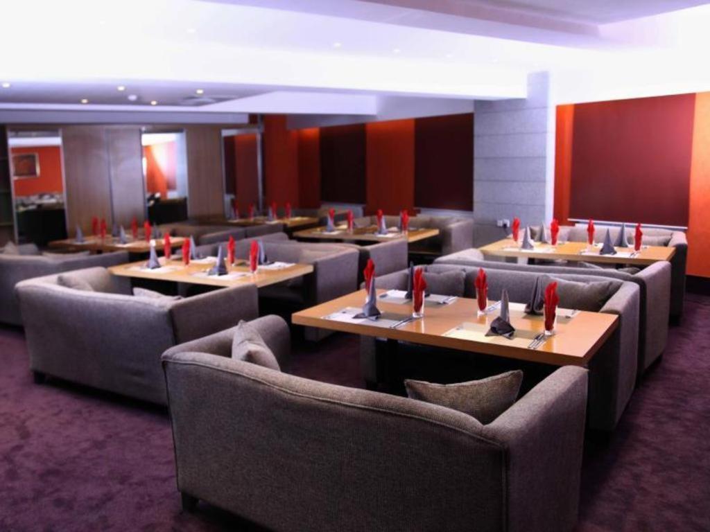 The Corporate Hotel And Convention Centre Ulaanbaatar Bagian luar foto
