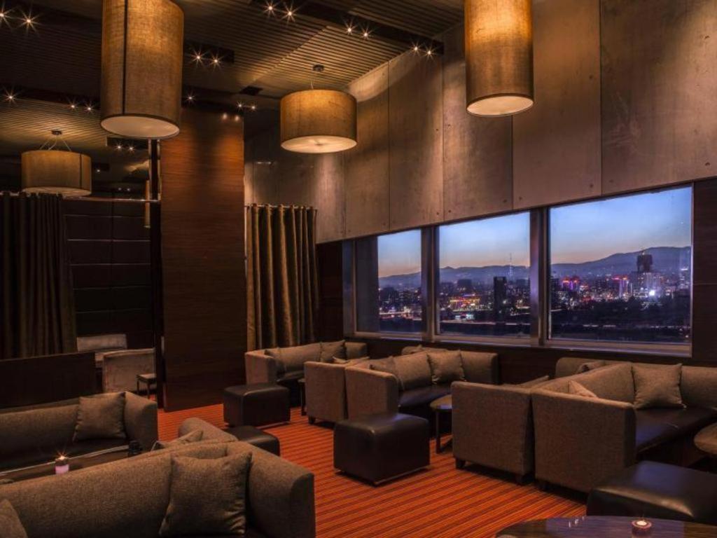 The Corporate Hotel And Convention Centre Ulaanbaatar Bagian luar foto